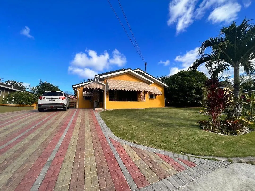 Virgos Villa - Ac Pool Wifi Smarttv Gym Ocho Rios